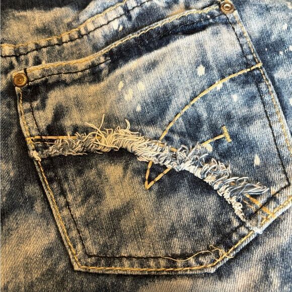 AMETHYST DISTRESSED/AIC WASH DENIM SKIRT SIZE 20 - Picture 2 of 8